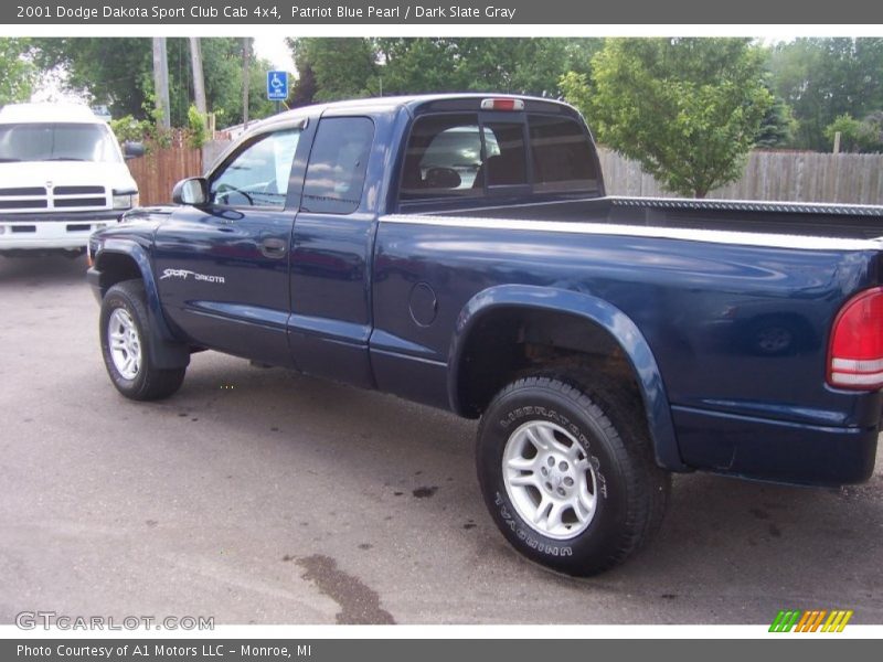 Patriot Blue Pearl / Dark Slate Gray 2001 Dodge Dakota Sport Club Cab 4x4