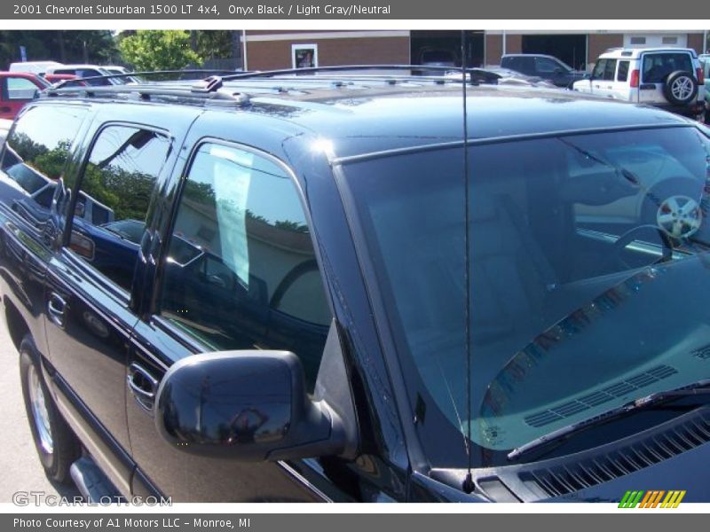 Onyx Black / Light Gray/Neutral 2001 Chevrolet Suburban 1500 LT 4x4