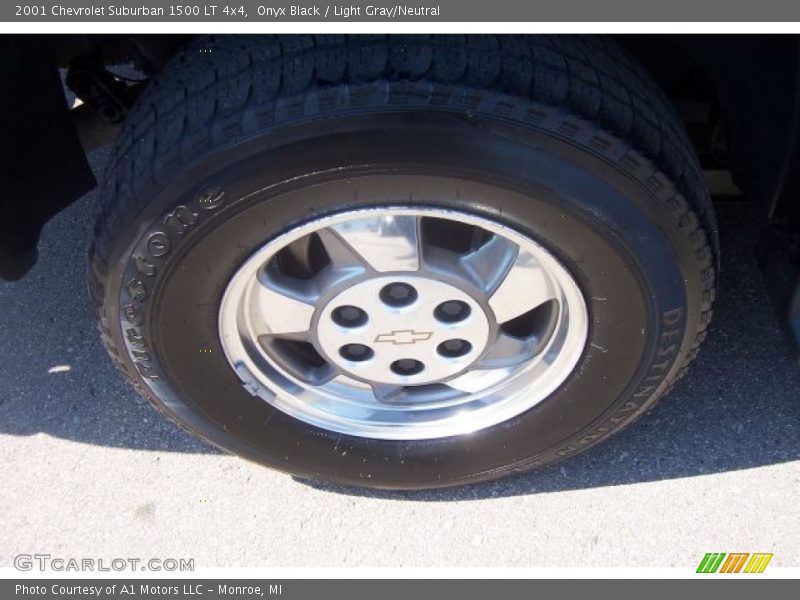 Onyx Black / Light Gray/Neutral 2001 Chevrolet Suburban 1500 LT 4x4