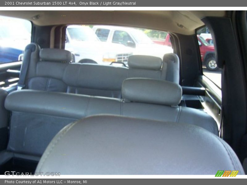 Onyx Black / Light Gray/Neutral 2001 Chevrolet Suburban 1500 LT 4x4