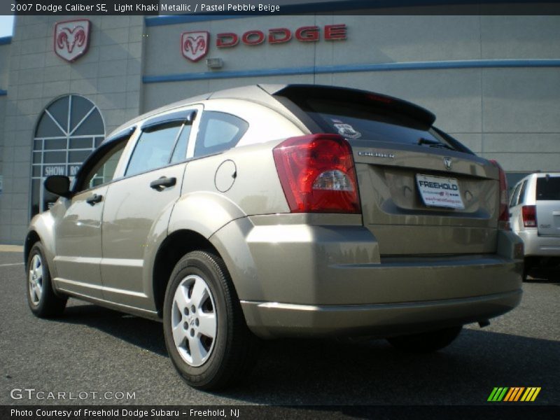 Light Khaki Metallic / Pastel Pebble Beige 2007 Dodge Caliber SE