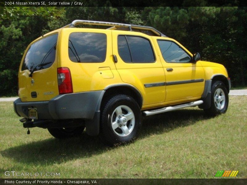 Solar Yellow / Gray 2004 Nissan Xterra SE
