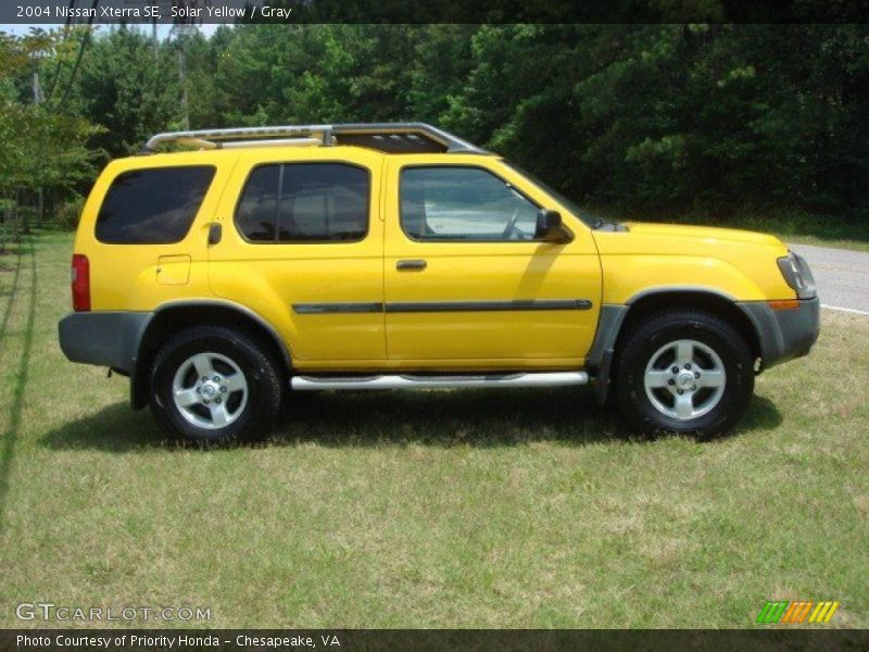 Solar Yellow / Gray 2004 Nissan Xterra SE