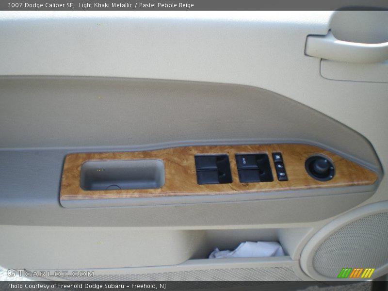 Light Khaki Metallic / Pastel Pebble Beige 2007 Dodge Caliber SE