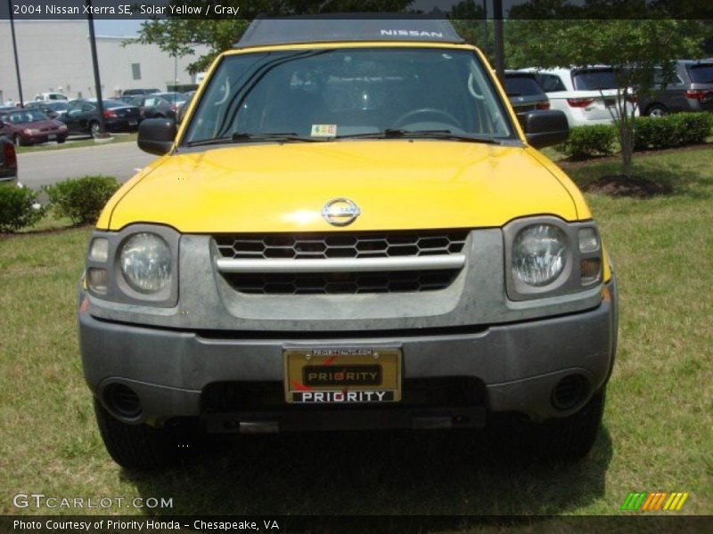 Solar Yellow / Gray 2004 Nissan Xterra SE