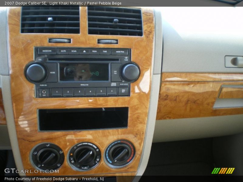 Light Khaki Metallic / Pastel Pebble Beige 2007 Dodge Caliber SE