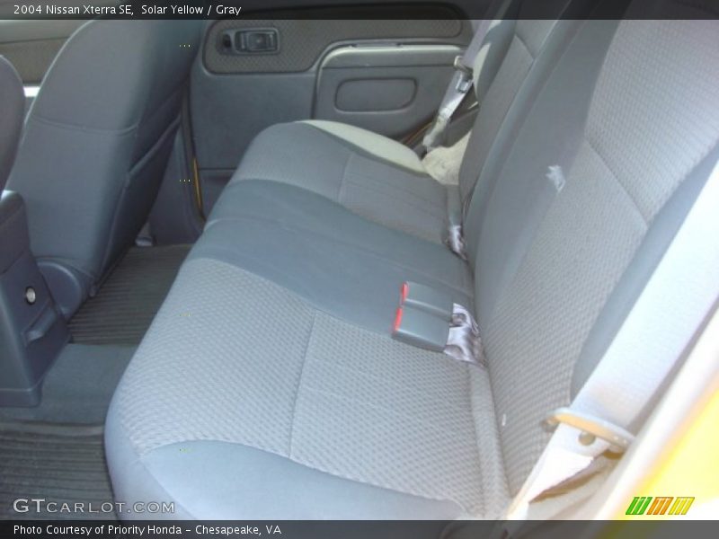 Solar Yellow / Gray 2004 Nissan Xterra SE