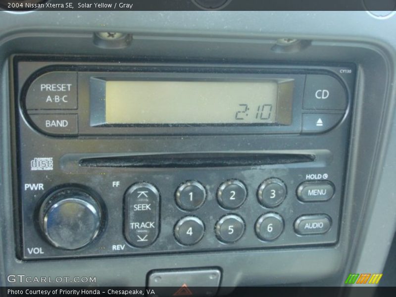 Solar Yellow / Gray 2004 Nissan Xterra SE