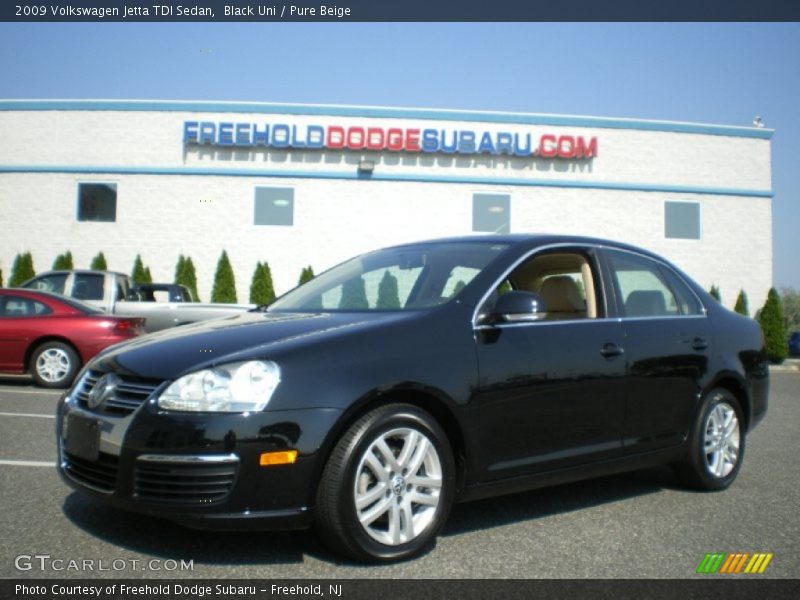 Black Uni / Pure Beige 2009 Volkswagen Jetta TDI Sedan