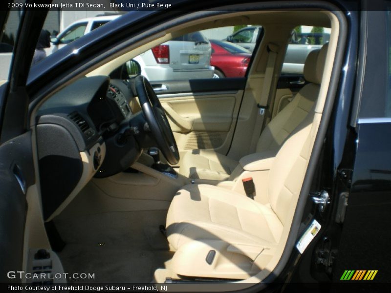 Black Uni / Pure Beige 2009 Volkswagen Jetta TDI Sedan