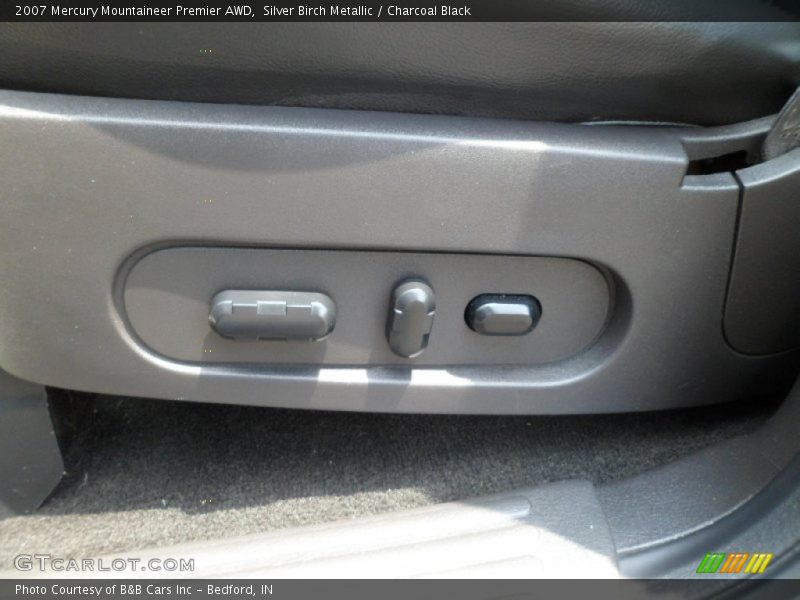 Silver Birch Metallic / Charcoal Black 2007 Mercury Mountaineer Premier AWD
