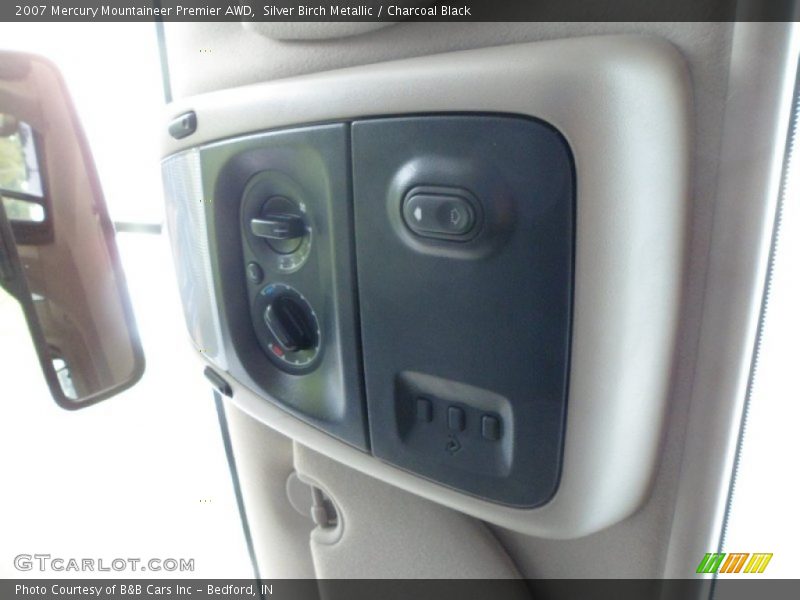 Silver Birch Metallic / Charcoal Black 2007 Mercury Mountaineer Premier AWD