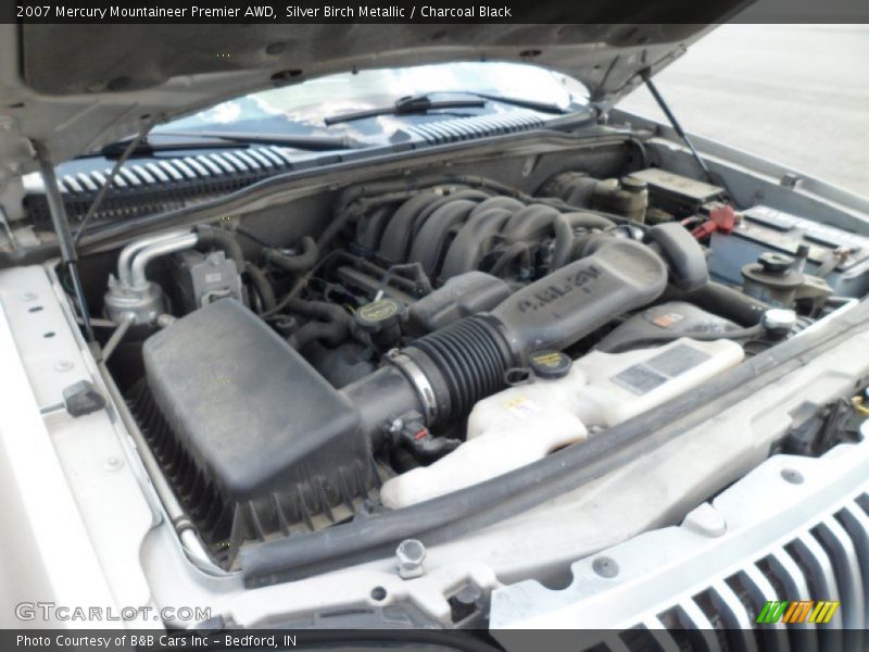 Silver Birch Metallic / Charcoal Black 2007 Mercury Mountaineer Premier AWD