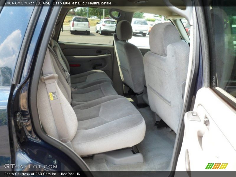 Deep Blue Metallic / Neutral/Shale 2004 GMC Yukon SLE 4x4