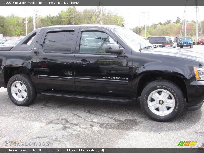 Black / Ebony 2007 Chevrolet Avalanche LT 4WD