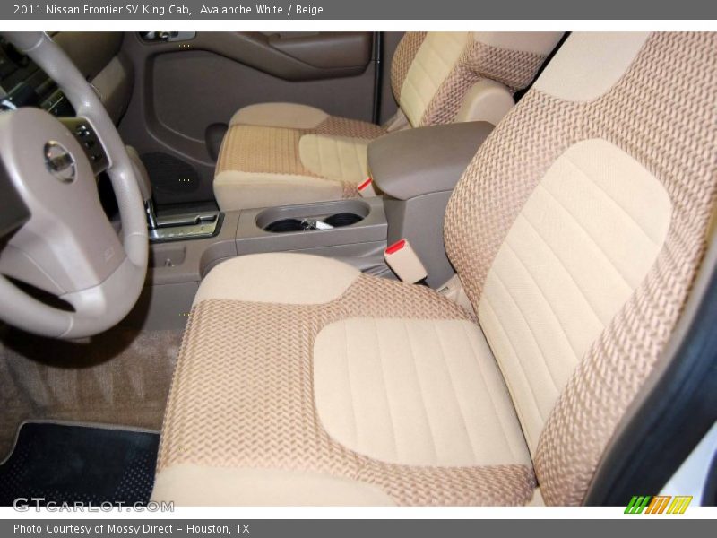 Avalanche White / Beige 2011 Nissan Frontier SV King Cab