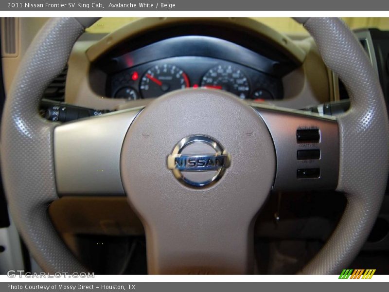 Avalanche White / Beige 2011 Nissan Frontier SV King Cab