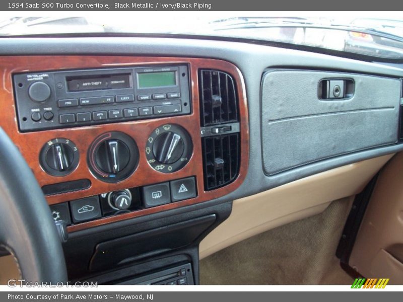 Controls of 1994 900 Turbo Convertible
