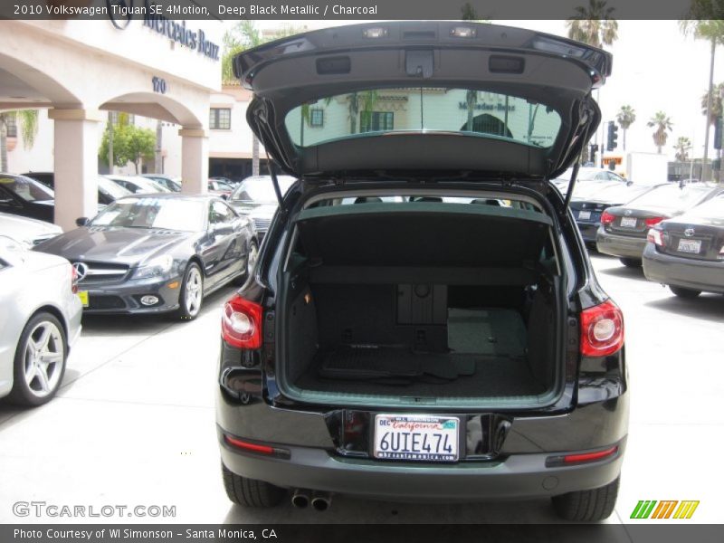 Deep Black Metallic / Charcoal 2010 Volkswagen Tiguan SE 4Motion