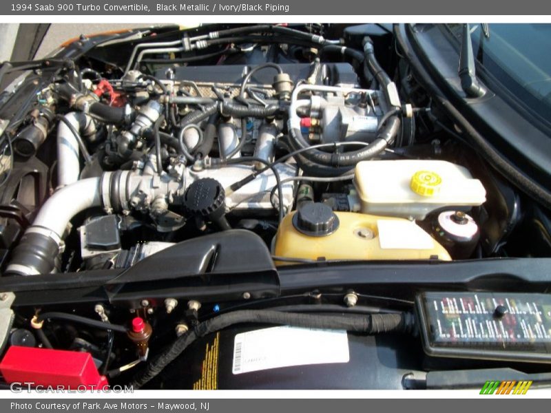  1994 900 Turbo Convertible Engine - 2.0 Liter Turbocharged DOHC 16-Valve 4 Cylinder