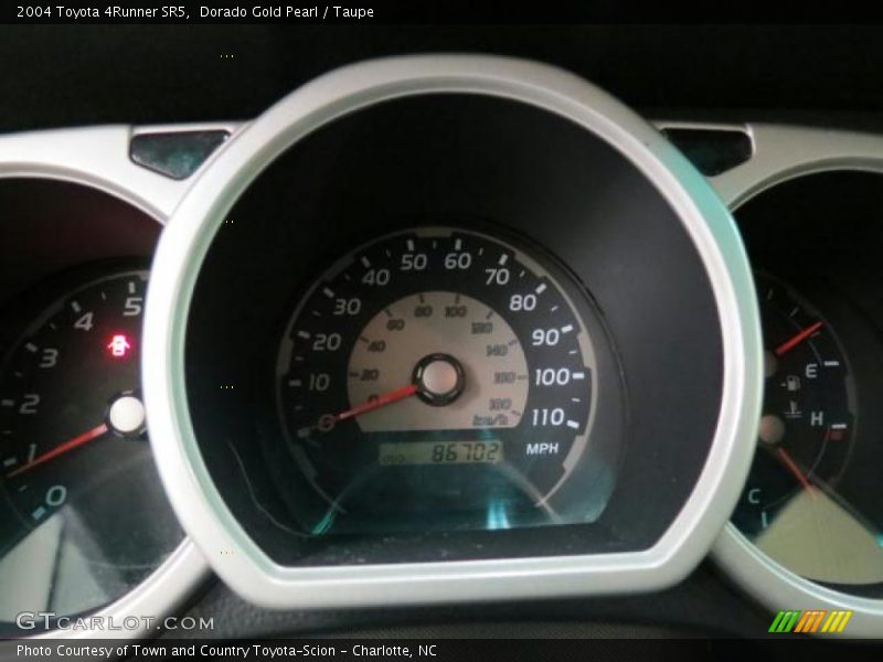 Dorado Gold Pearl / Taupe 2004 Toyota 4Runner SR5