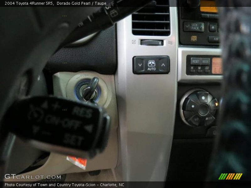 Dorado Gold Pearl / Taupe 2004 Toyota 4Runner SR5