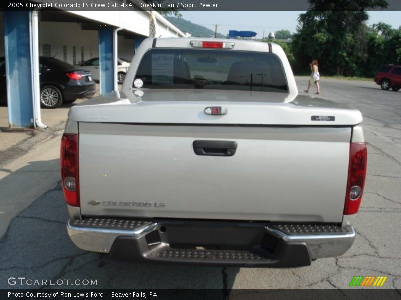 Doeskin Tan / Sport Pewter 2005 Chevrolet Colorado LS Crew Cab 4x4