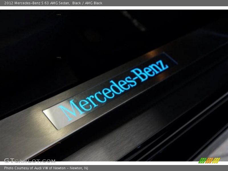  2012 S 63 AMG Sedan Logo