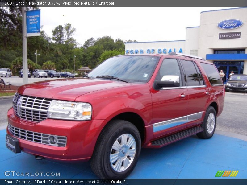 Vivid Red Metallic / Charcoal 2007 Lincoln Navigator Luxury