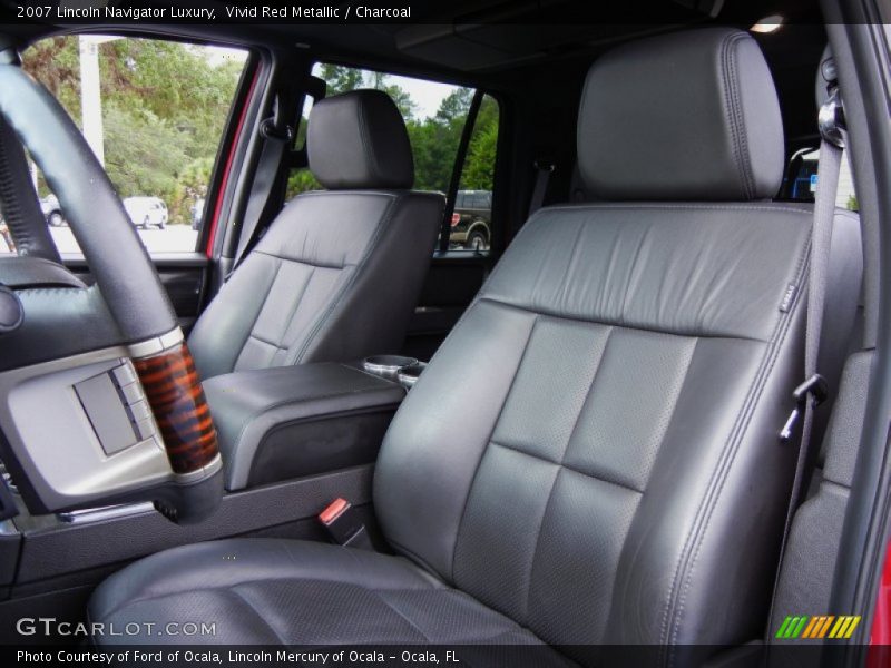 Vivid Red Metallic / Charcoal 2007 Lincoln Navigator Luxury