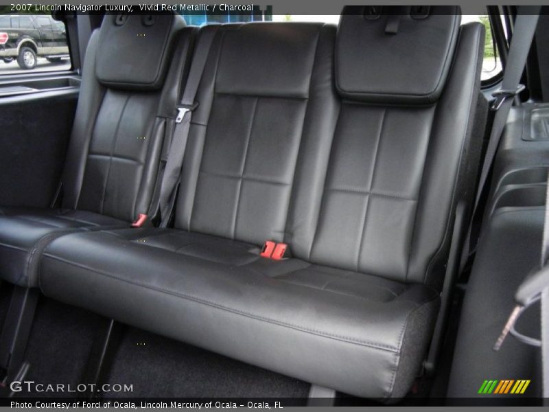 Vivid Red Metallic / Charcoal 2007 Lincoln Navigator Luxury