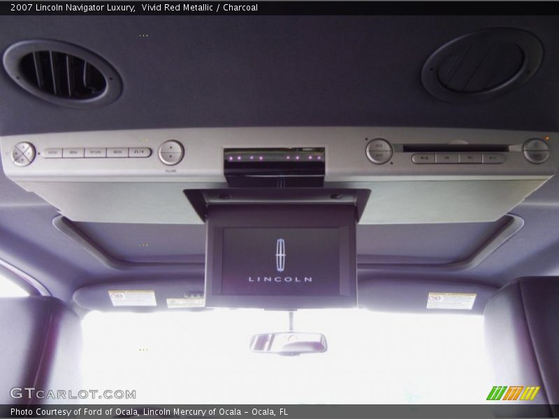 Vivid Red Metallic / Charcoal 2007 Lincoln Navigator Luxury