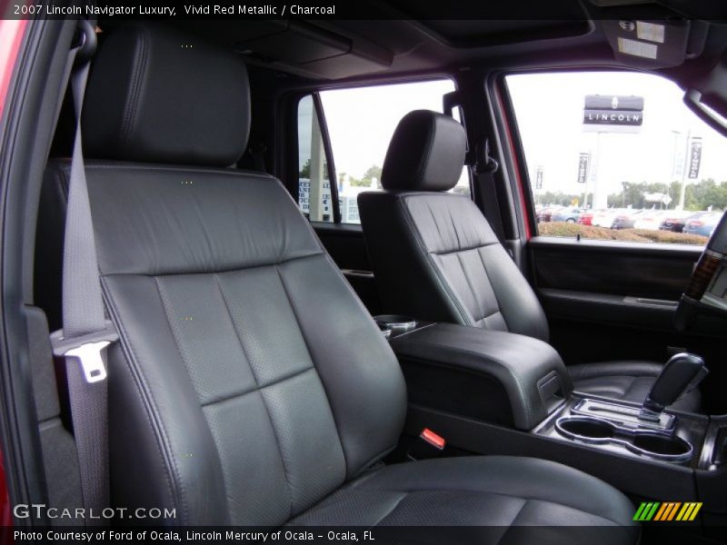 Vivid Red Metallic / Charcoal 2007 Lincoln Navigator Luxury