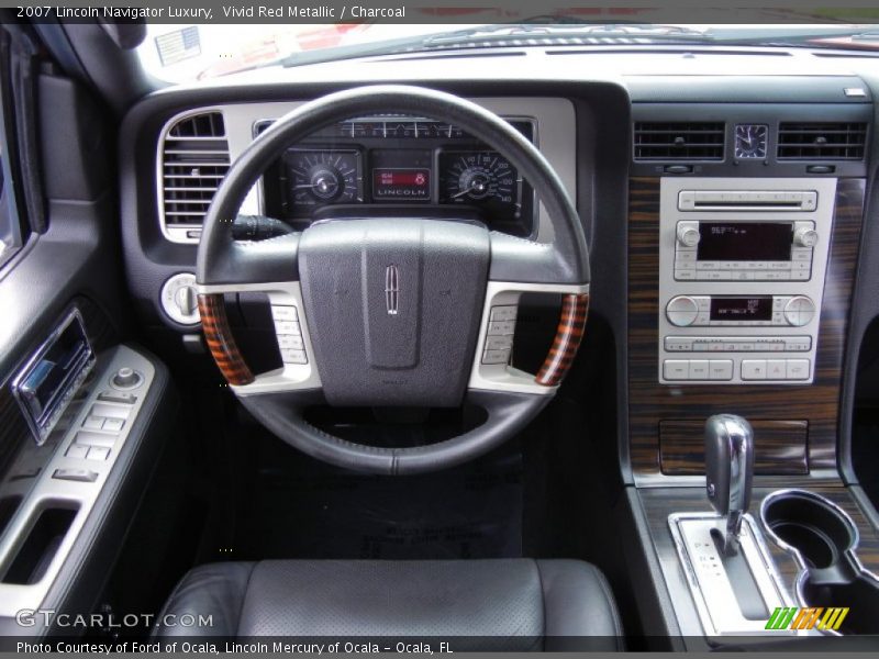 Vivid Red Metallic / Charcoal 2007 Lincoln Navigator Luxury