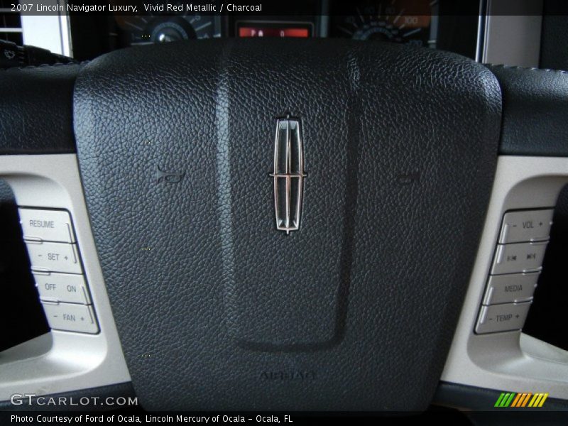 Vivid Red Metallic / Charcoal 2007 Lincoln Navigator Luxury