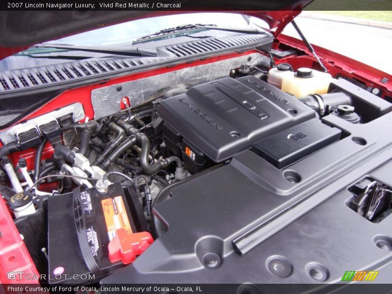 Vivid Red Metallic / Charcoal 2007 Lincoln Navigator Luxury