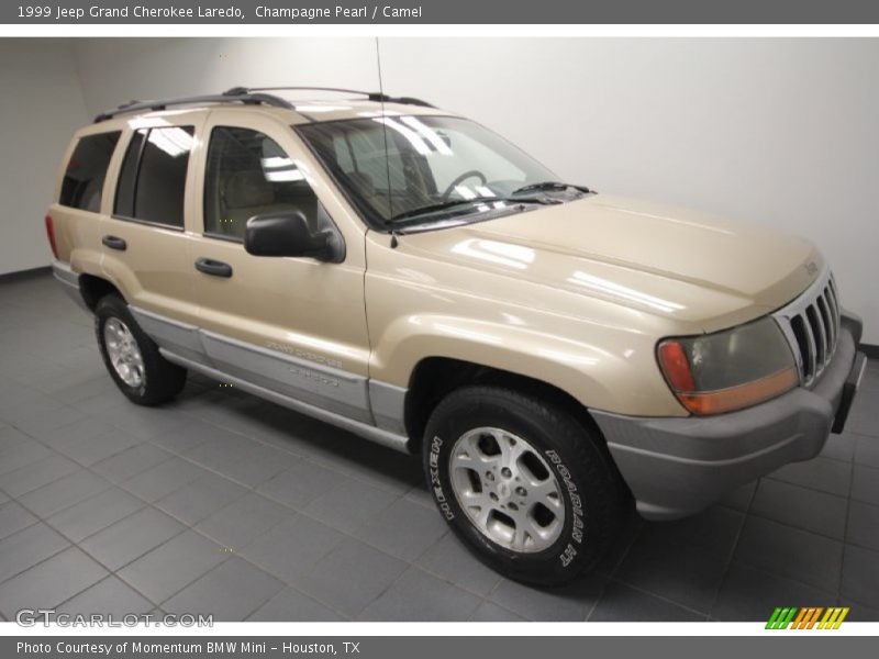 Champagne Pearl / Camel 1999 Jeep Grand Cherokee Laredo