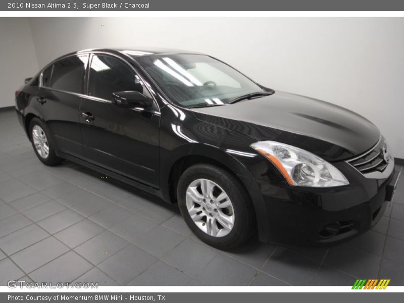 Super Black / Charcoal 2010 Nissan Altima 2.5