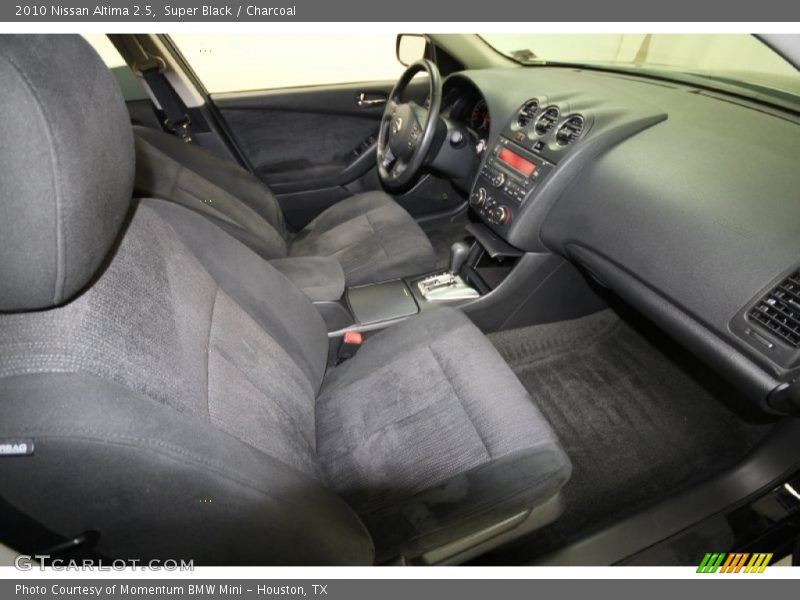 Super Black / Charcoal 2010 Nissan Altima 2.5
