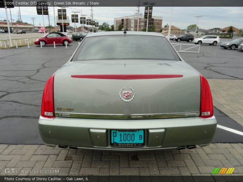 Green Silk Metallic / Shale 2006 Cadillac DTS Luxury