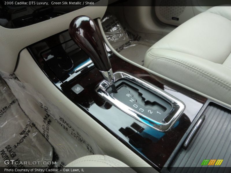 Green Silk Metallic / Shale 2006 Cadillac DTS Luxury