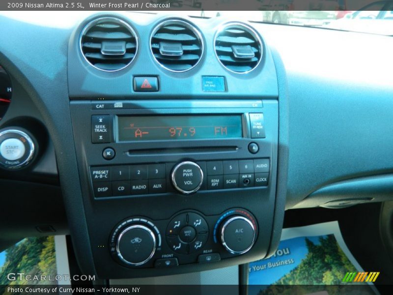Winter Frost Pearl / Charcoal 2009 Nissan Altima 2.5 SL