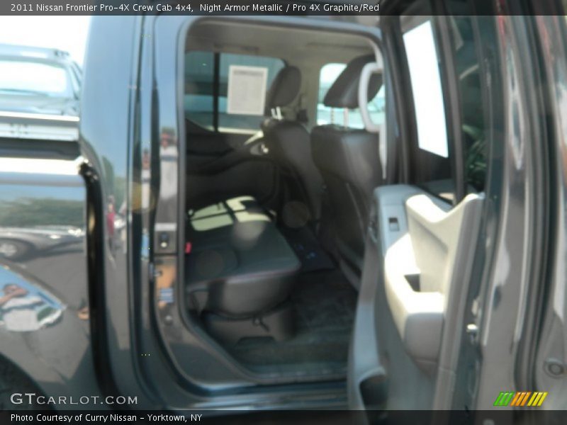 Night Armor Metallic / Pro 4X Graphite/Red 2011 Nissan Frontier Pro-4X Crew Cab 4x4