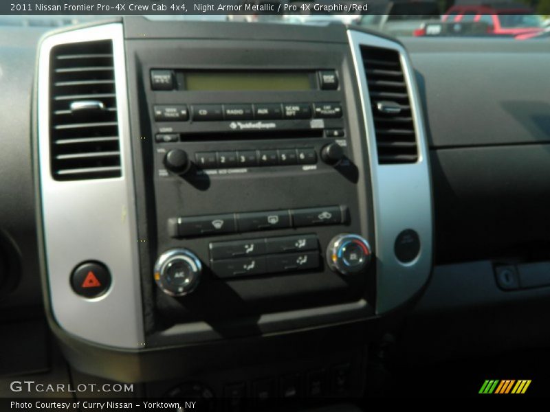 Night Armor Metallic / Pro 4X Graphite/Red 2011 Nissan Frontier Pro-4X Crew Cab 4x4