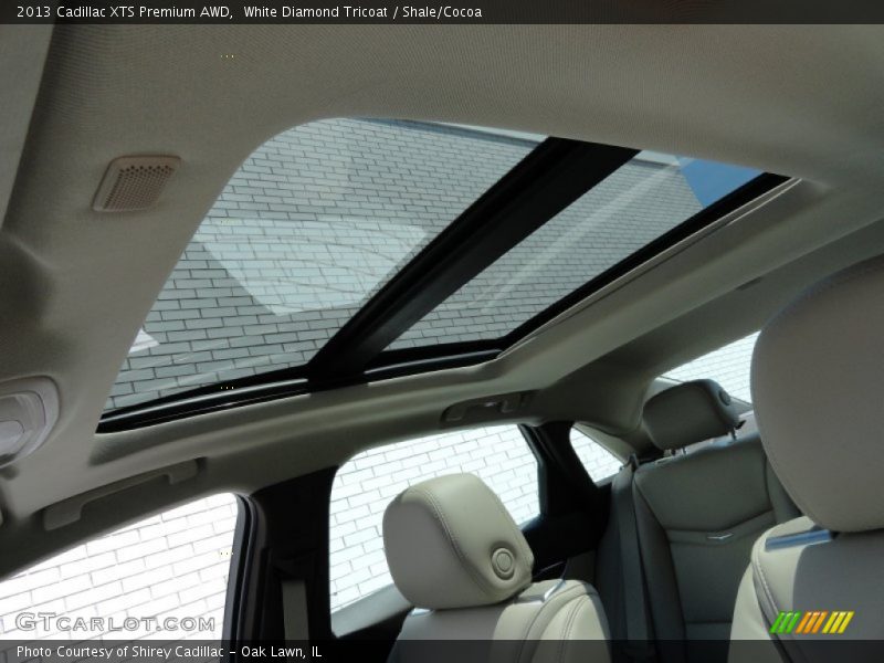 Sunroof of 2013 XTS Premium AWD