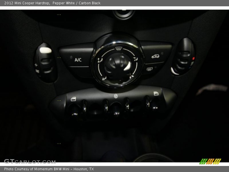Pepper White / Carbon Black 2012 Mini Cooper Hardtop