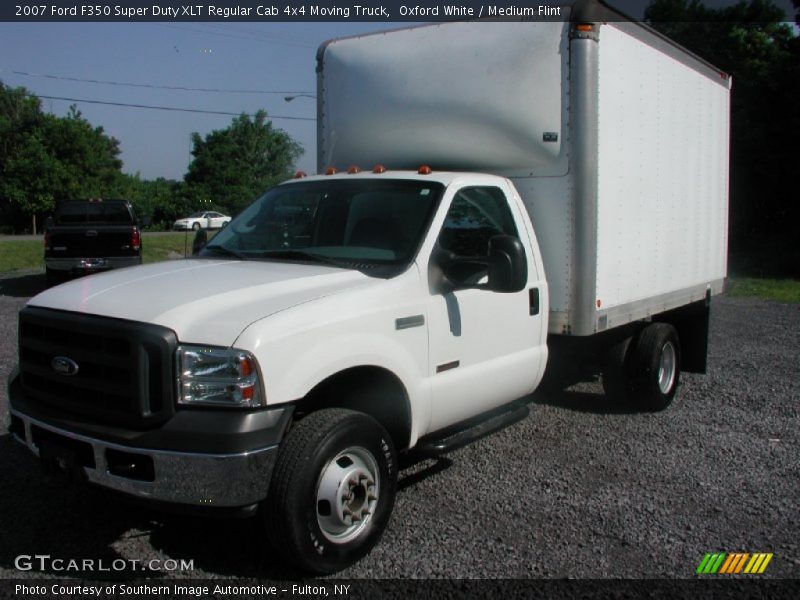 Oxford White / Medium Flint 2007 Ford F350 Super Duty XLT Regular Cab 4x4 Moving Truck