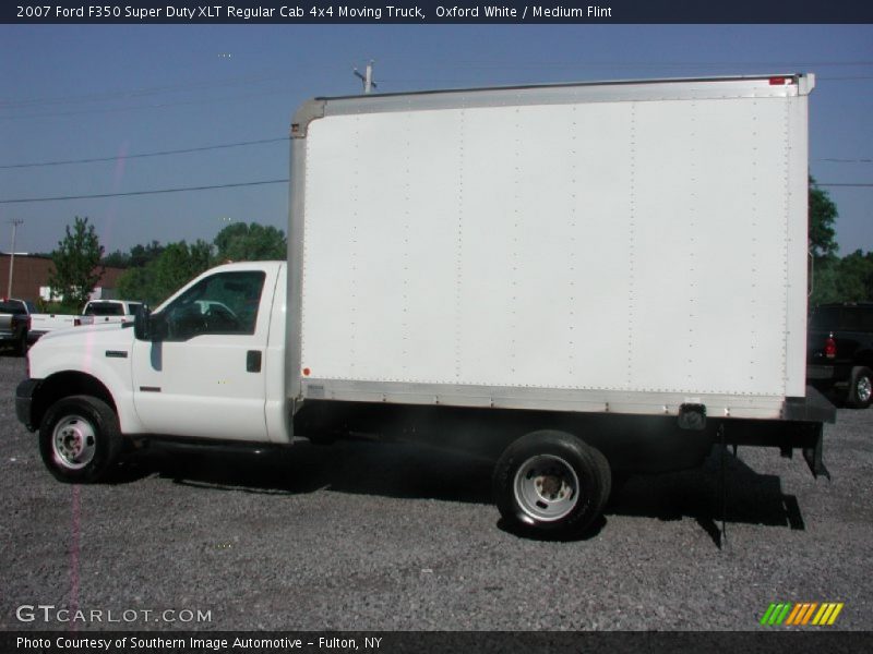 Oxford White / Medium Flint 2007 Ford F350 Super Duty XLT Regular Cab 4x4 Moving Truck