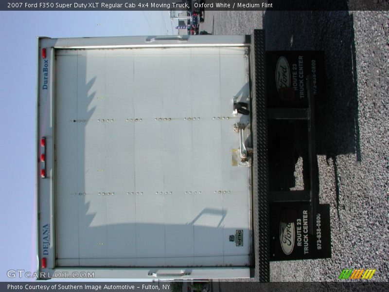 Oxford White / Medium Flint 2007 Ford F350 Super Duty XLT Regular Cab 4x4 Moving Truck