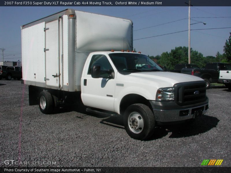 Oxford White / Medium Flint 2007 Ford F350 Super Duty XLT Regular Cab 4x4 Moving Truck
